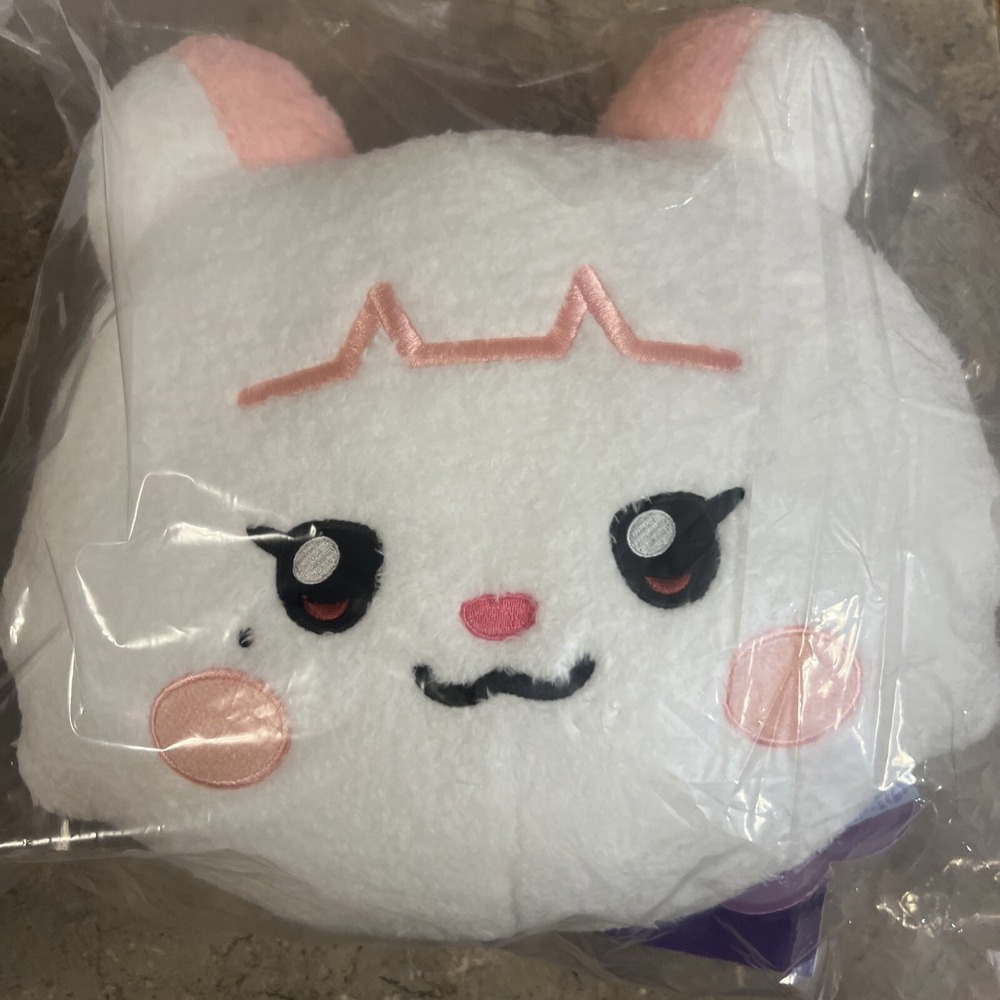 (G)I-DLE  Minnini Face Flat Cushion